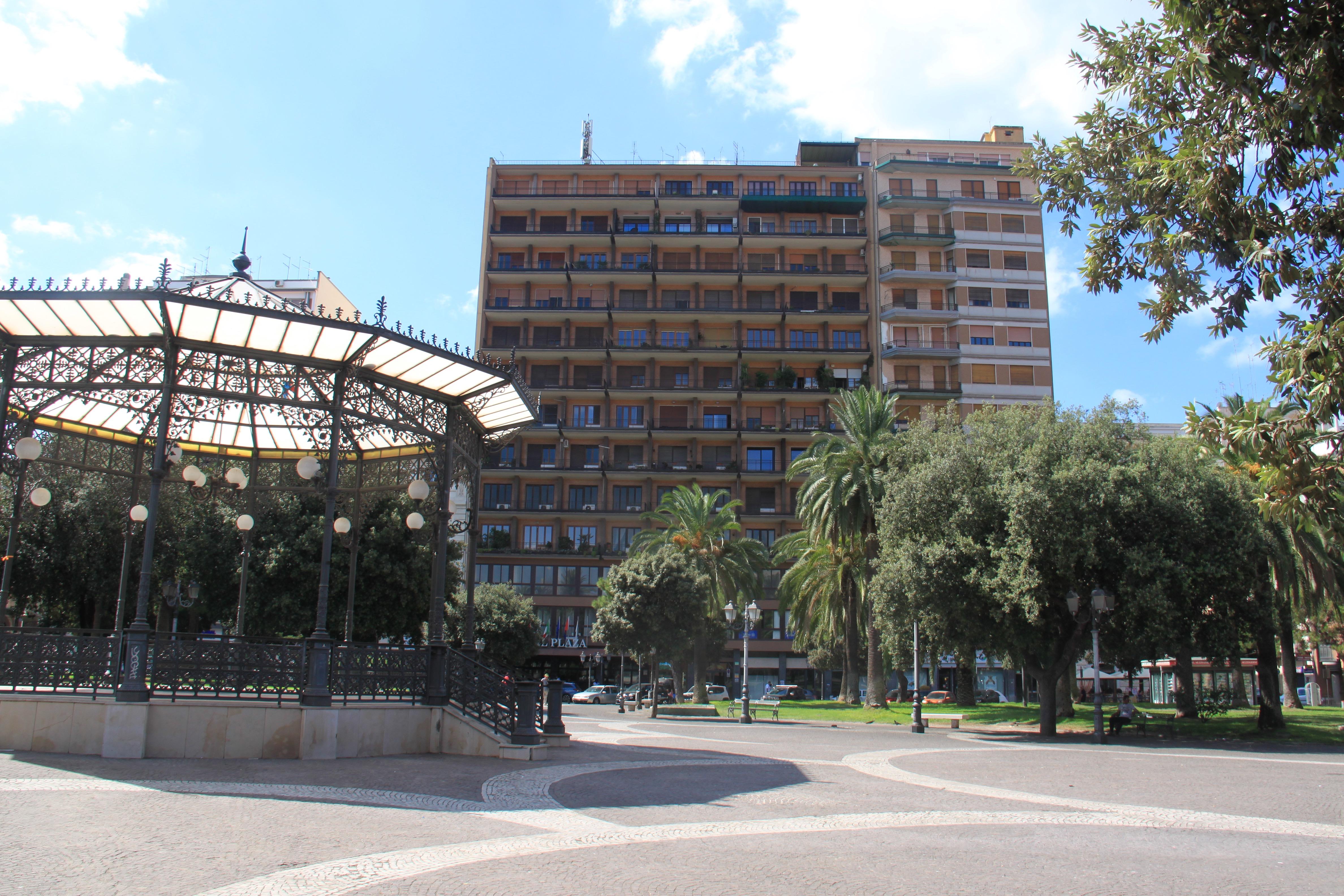 Hotel Plaza Taranto Exterior photo